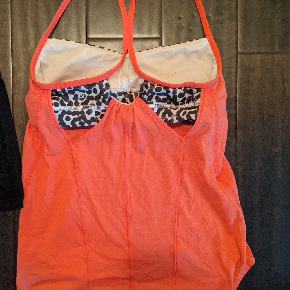 Two Lululemon tank tops - Picture 4 of 4